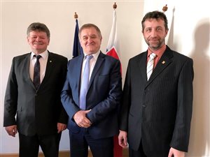 Rokovanie zástupcov OZ PŠaV s predsedom Nitrianskeho samosprávneho kraja