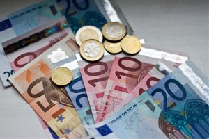 Poskytovanie bezúročných pôžičiek členom zväzu